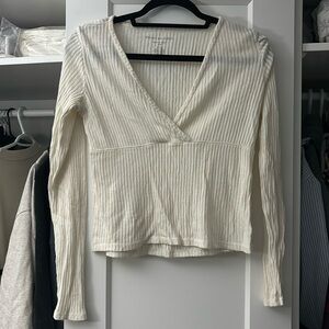 AE ribbed v neck shirt